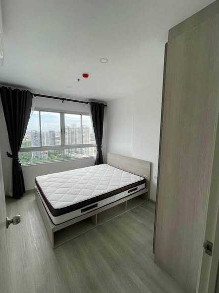 bedroom of Elio Sathorn-Wutthakat