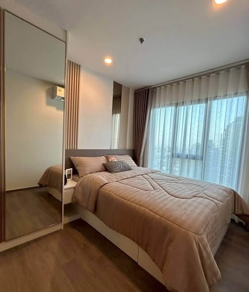 bedroom of Elio Sathorn-Wutthakat