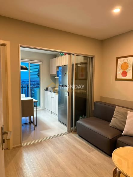 living room and bedroom and room interior of Elio Sathorn-Wutthakat