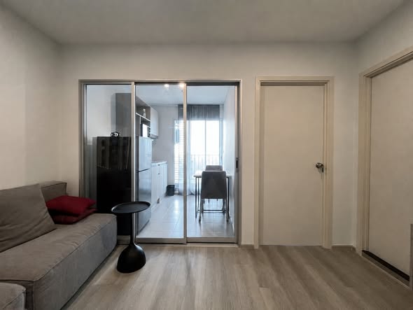 room interior of Elio Sathorn-Wutthakat