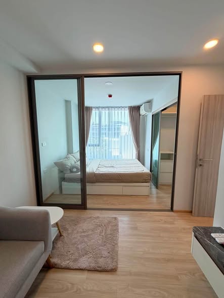 bedroom and room interior of ESQUE Condo Sukhumvit 101/1