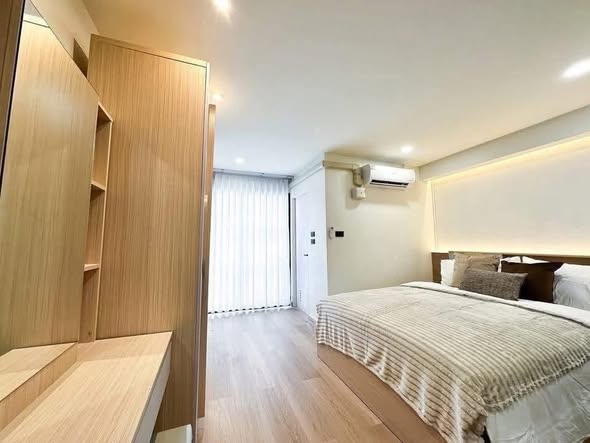 bedroom of Family Town