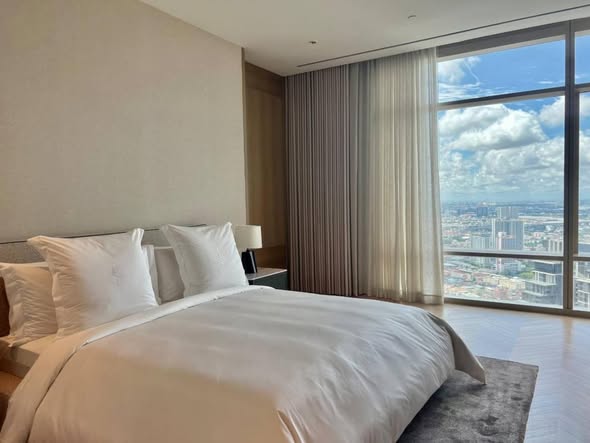 bedroom of Four Seasons Private Residences