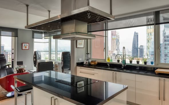 kitchen of Fullerton Sukhumvit