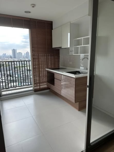 bedroom and room interior of Fuse Chan Sathorn