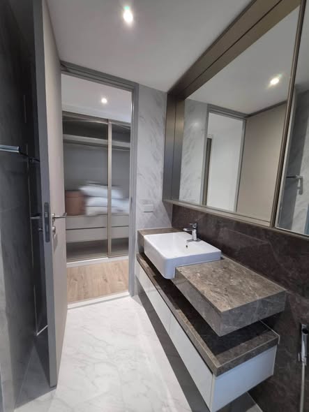 bathroom of Fynn Asoke