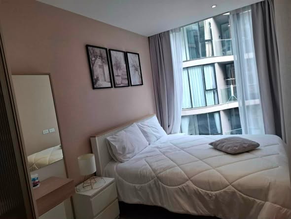 bedroom of Fynn Asoke