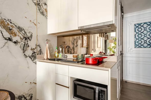 kitchen of Fynn Asoke