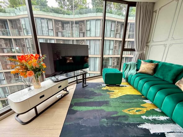 living room of Fynn Asoke