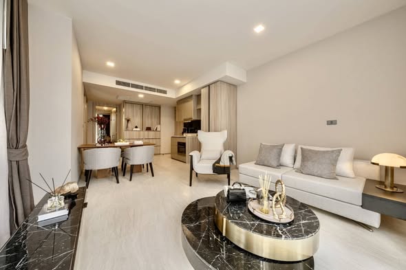 bedroom and living room of Fynn Sukhumvit 31