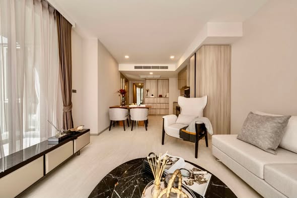 bedroom and living room of Fynn Sukhumvit 31