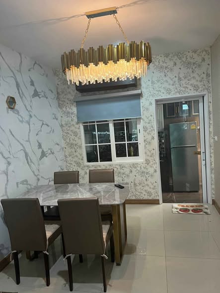 kitchen of Golden Town Sukhumvit-Bearing Station