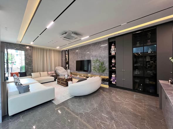 living room of Grand Bangkok Boulevard Bangna-Onnut แกรนด์ บางกอก บูเลอวาร์ด บางนา-อ่อนนุช