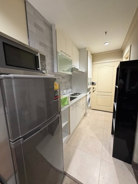 kitchen of Grand Park View Asok