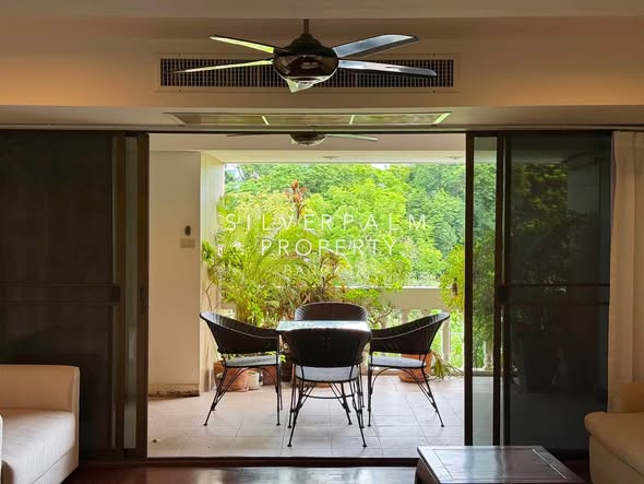 living room and room interior of Grand Park View Asok