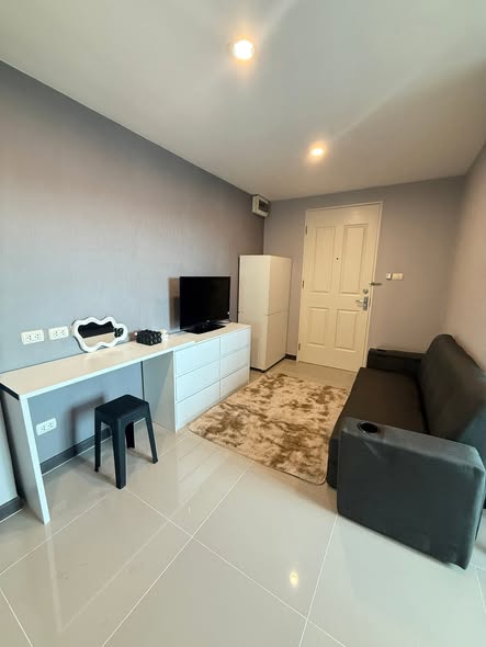Happy Condo Rachada 18