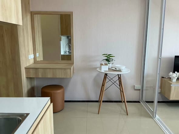 bathroom of Hillside Condo 2