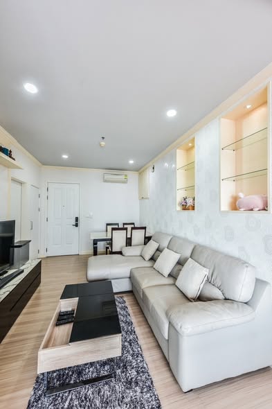 living room of Hive Sathorn