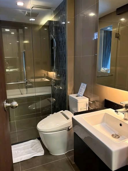 bathroom of Hof Udom Suk
