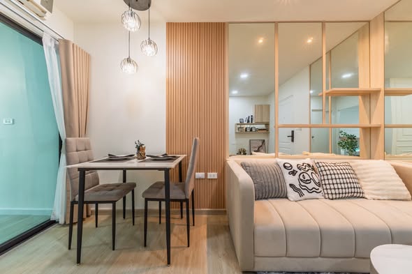 bedroom and living room of iCondo Sukhumvit 105