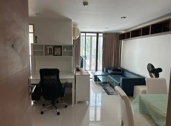 bedroom and living room of Ideo Blucove Sathorn
