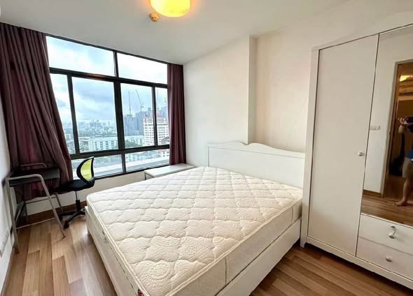 bedroom of Ideo BluCove Sukhumvit