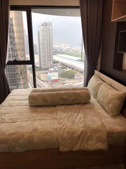 bedroom of Ideo Mobi Asoke