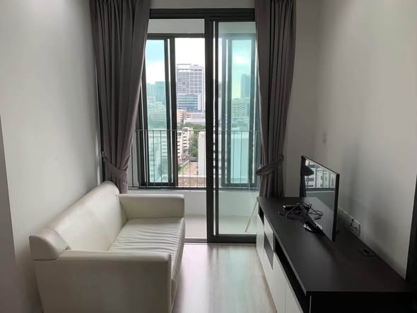 living room and bedroom of Ideo Mobi Phaya Thai