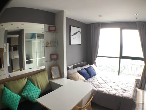 bedroom of Ideo Mobi Rama 9