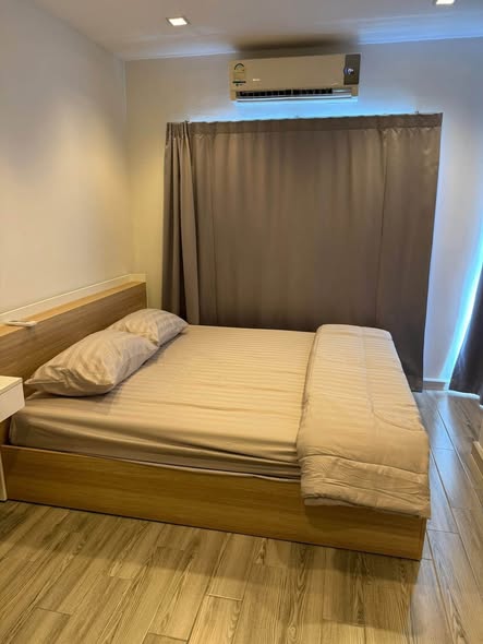 bedroom of Ideo Mobi Sathorn