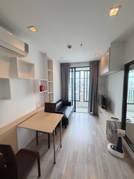Ideo Mobi Sathorn