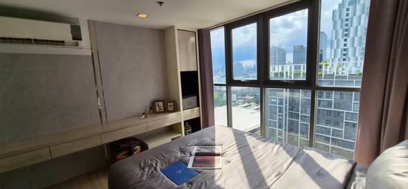 bedroom of Ideo Mobi Sukhumvit 81