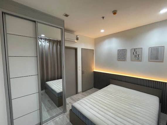 bedroom of Ideo Mobi Sukhumvit 81