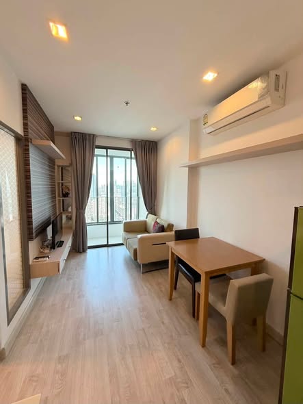 bedroom of Ideo Mobi Sukhumvit 81