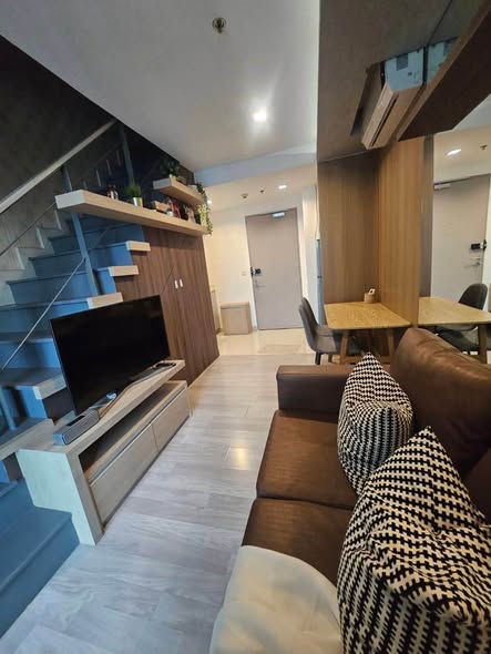 living room of Ideo Mobi Sukhumvit 81