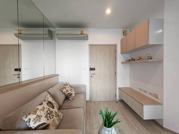 room interior of Ideo Mobi Sukhumvit Eastgate