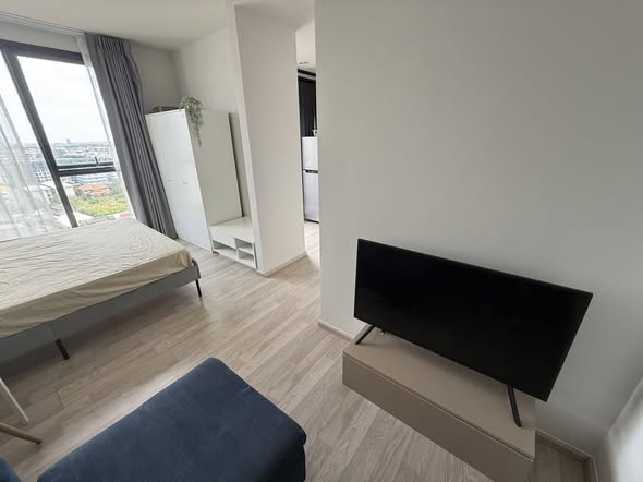 bedroom of Ideo Mobi Sukhumvit Eastpoint