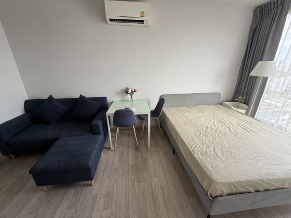 bedroom of Ideo Mobi Sukhumvit Eastpoint