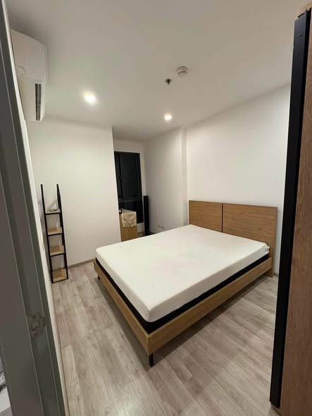 bedroom of Ideo Mobi Wongsawang Interchange