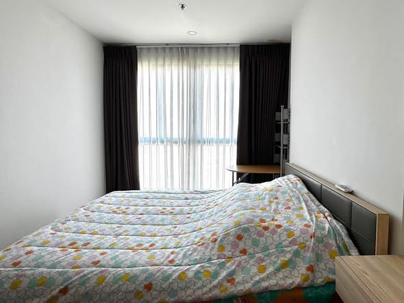 bedroom of Ideo O2 – Building A