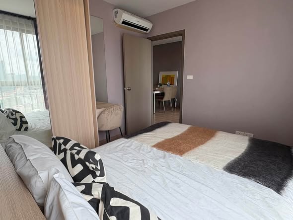 bedroom of Ideo O2 – Building A