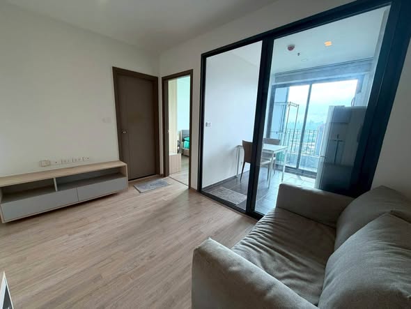 bedroom and room interior of Ideo O2 – Building A