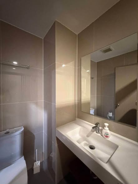 bathroom of Ideo Q Sukhumvit 36