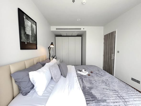 bedroom and room interior of Ideo Q Sukhumvit 36