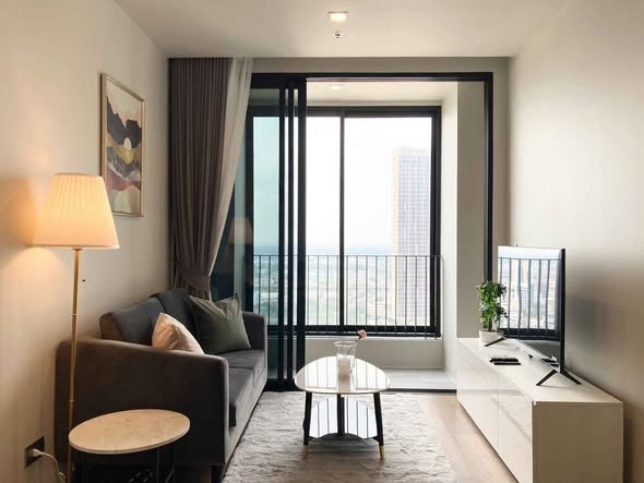 living room and bedroom of Ideo Q Sukhumvit 36
