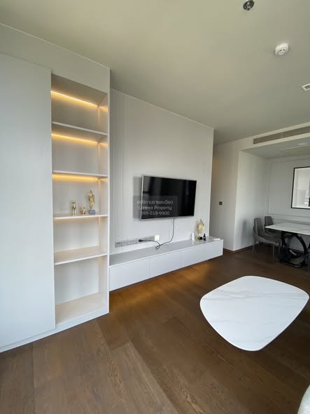 living room and room interior of Ideo Q Sukhumvit 36