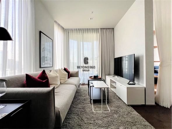 living room and room interior of Ideo Q Sukhumvit 36