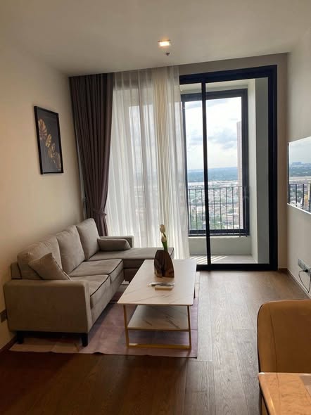 living room and room interior of Ideo Q Sukhumvit 36