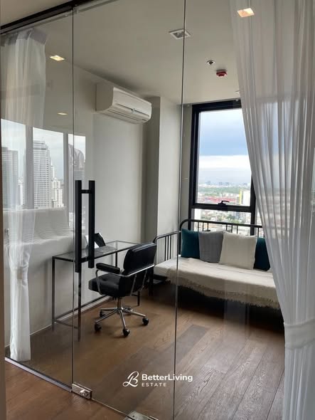 room interior of Ideo Q Sukhumvit 36