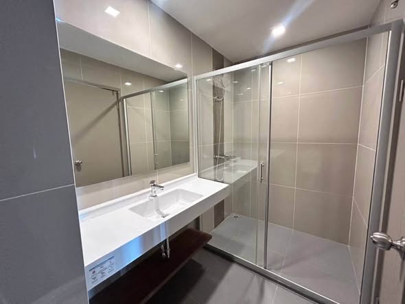 room interior of IDEO Rama9 – Asoke